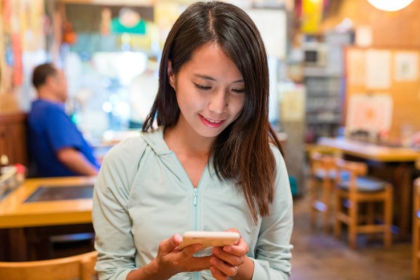 微信频繁添加附近的人会被限制登录吗？